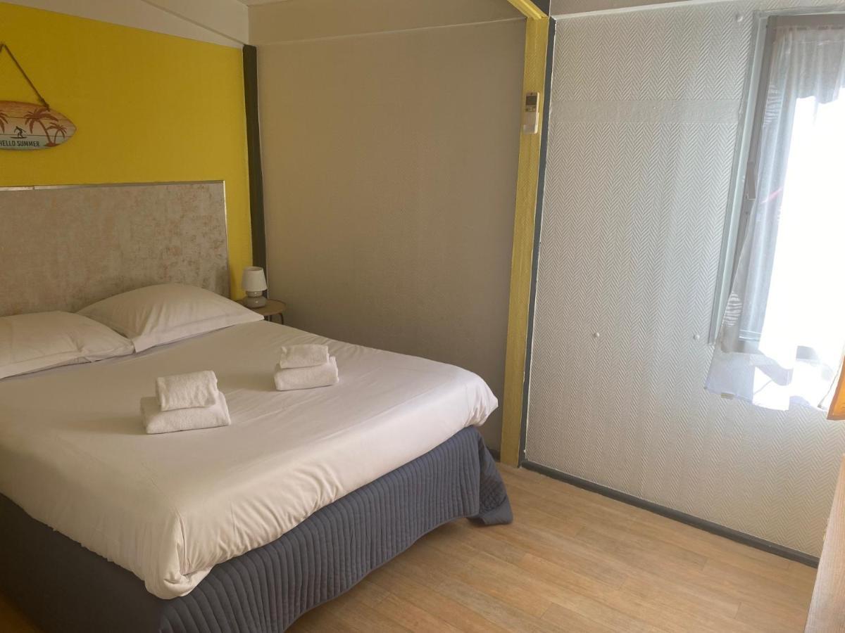 Hostellerie De La Source Arles Esterno foto